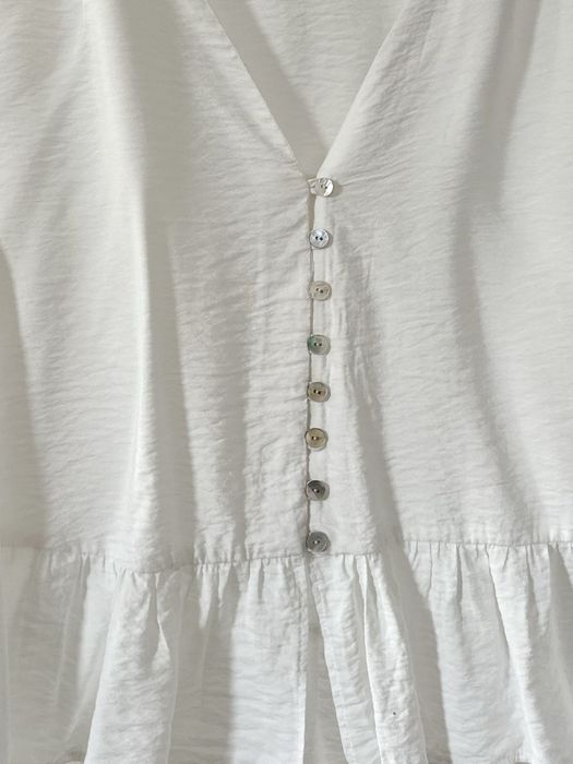 Luźna bluzka biała koszula oversize falbana wiskoza wiskozowa