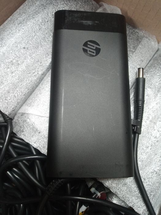 Електрошрот HP 19.5V, 11.8A 230W 11.8а 7.4х5.0 блок живлення  оригiнал
