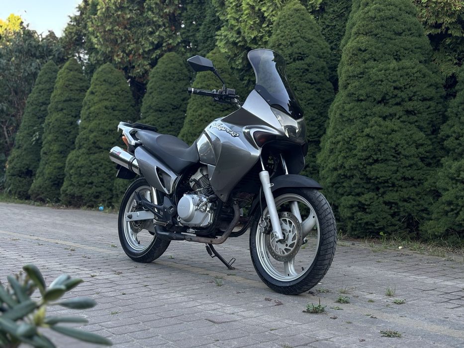 Honda Varadero 125 (kat B)