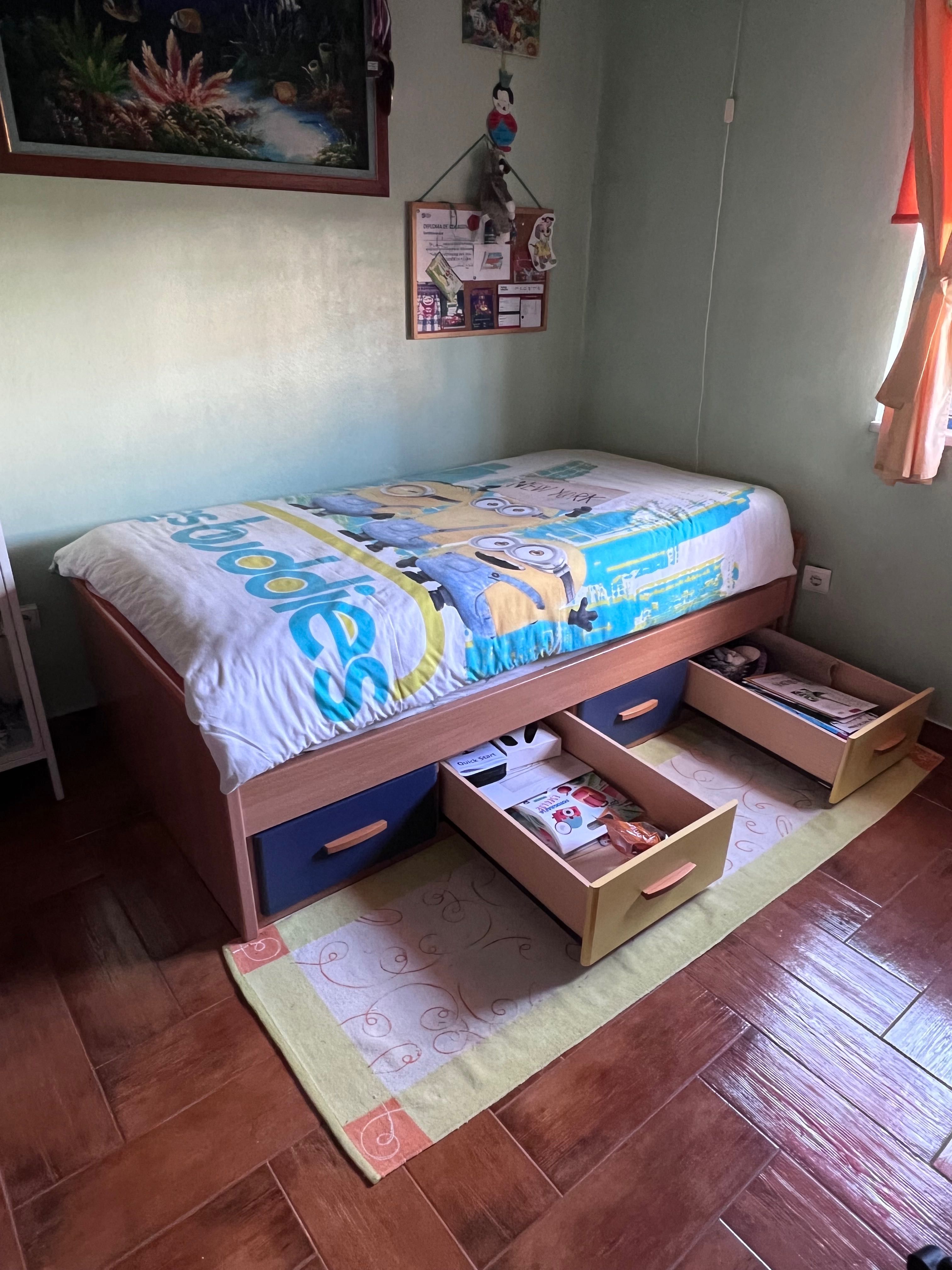 Cama solteiro com gavetas