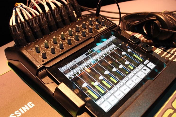 Mesa mistura Mackie DL1608