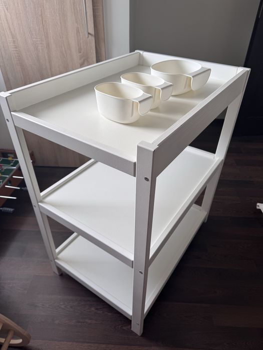 Biały przwijak drewniany + pojemniki ikea Opole