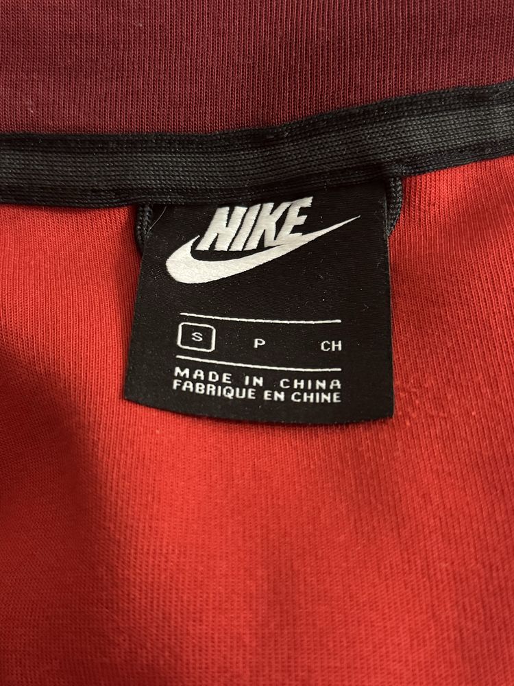 Bluza Nike Tech Fleece S red sportowa