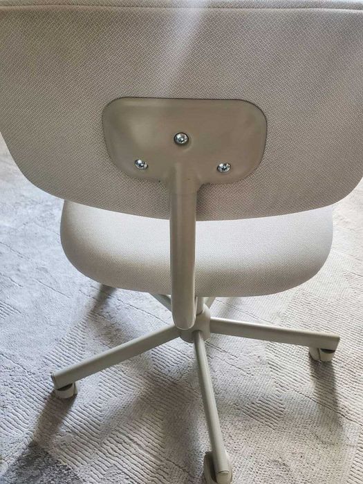 Biurko białe Black Red White stan bdb