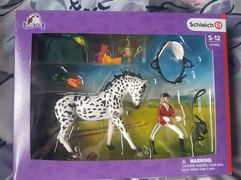 Zestaw Schleich 41434 Unikat koń jeździec czerwony