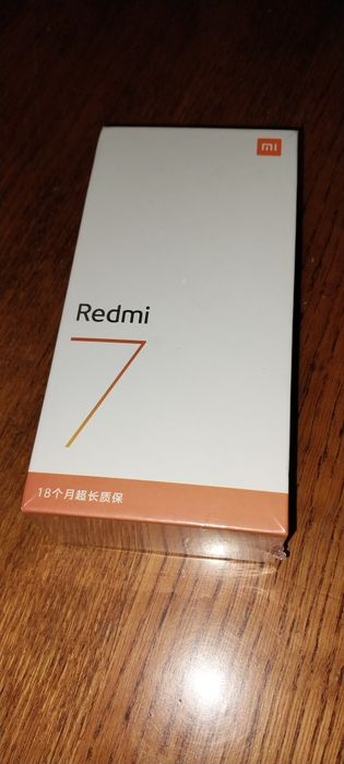 Телефон Redmi 7 3/32 новый