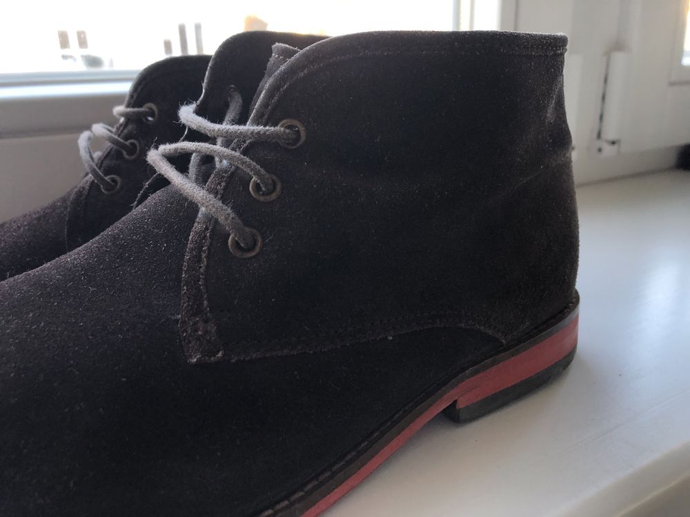 Chukka boots zamszowe brazowe Kurt Geiger