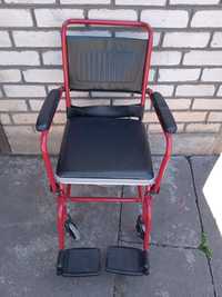 Продаю инвалидную коляску в отличном состоянии с био туалетом