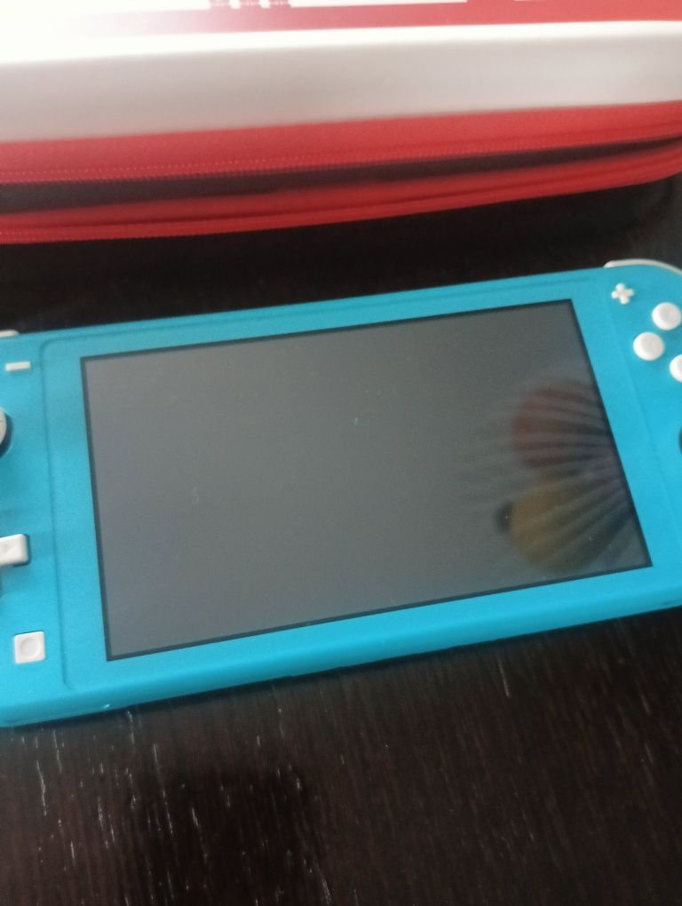 Sprzedam Nintendo switch lite stan bardzo dobry