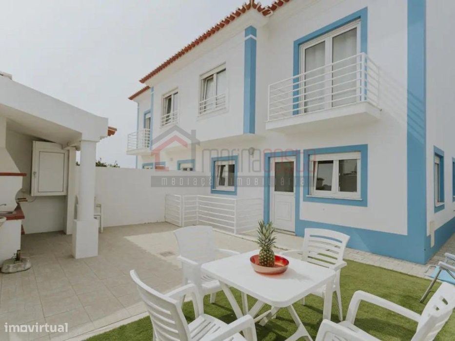 Moradia T3 com Garagem e Logradouro na Atouguia da Baleia