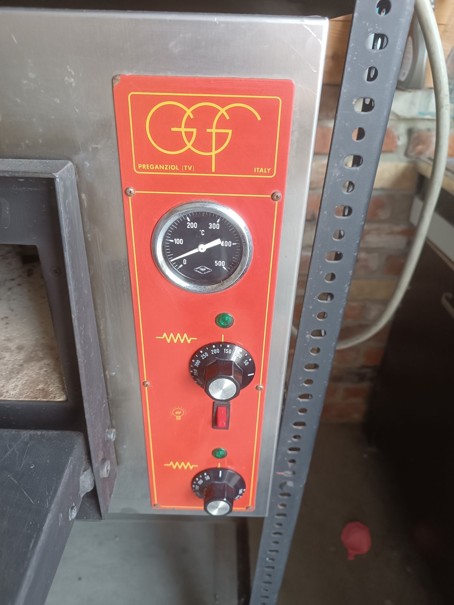 Piec do pizzy GGF elektryczny  380 V z płytami szamotowymi