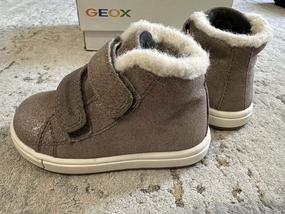 Buty Geox dziewczęce ocieplane r. 20 brokatowe