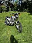 Yamaha SR250 styl Cafe Racer