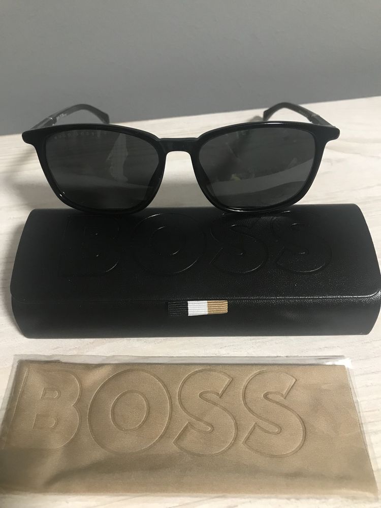Продам чоловічі сонцезахисні окуляри Hugo Boss