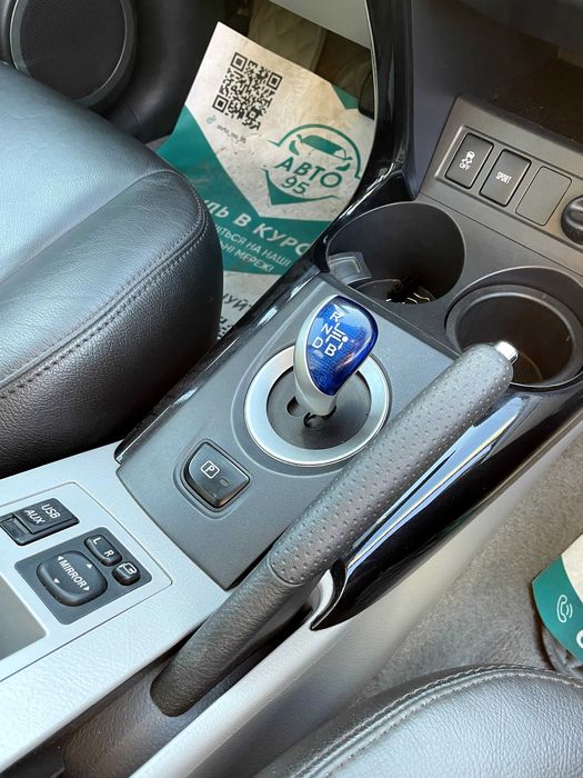 Продам Toyota RAV 4 EV 2013 рік можлива розстрочка,кредит,обмін!