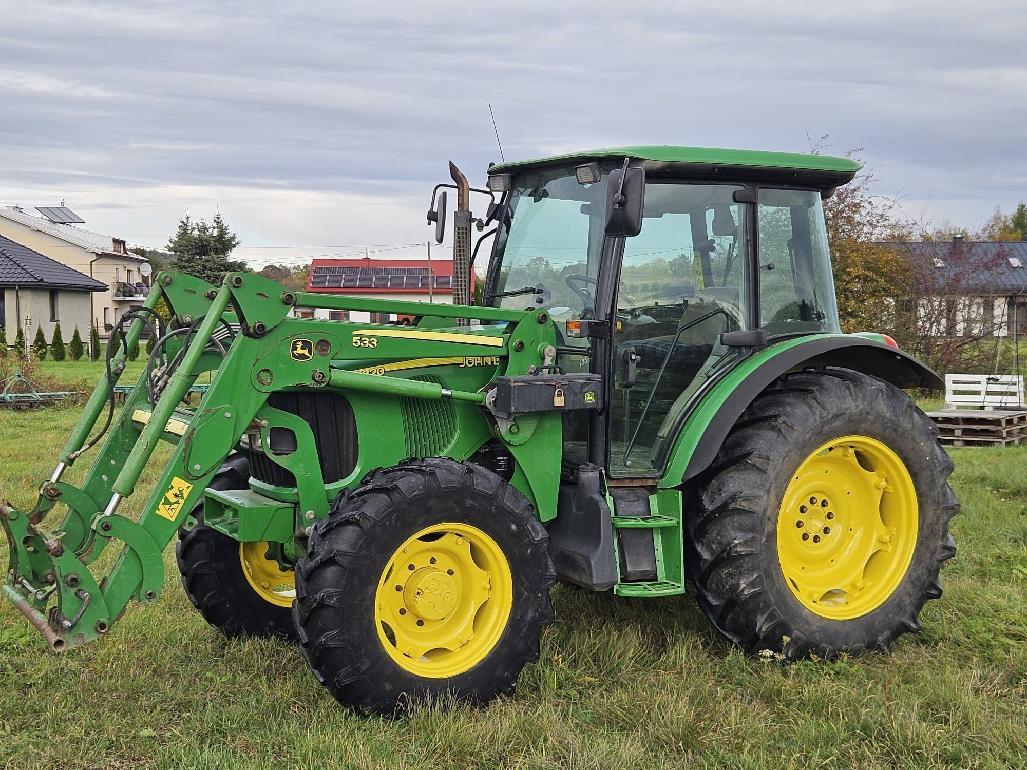 Ciągnik rolniczy Traktor John Deere 5820 90km 2007 BRUTTO TUR 5720