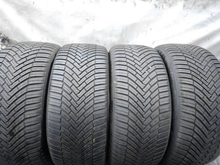 Continental AllseasonContact 235/45 R18 98Y 2024 7.5-8mm