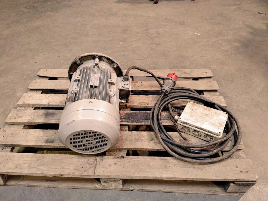 Silnik elektryczny kołnierzowy 11 kW