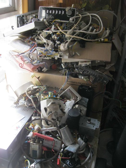 Продам трансформатор микроволновки магнетрон тарелку