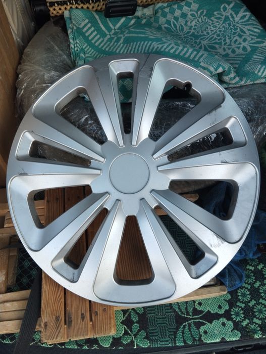 Продам ковпаки бу р-16