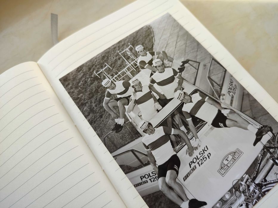 Stara kolekcjonerska  pocztówka Fiat 125 p Kolarstwo Monte Carlo