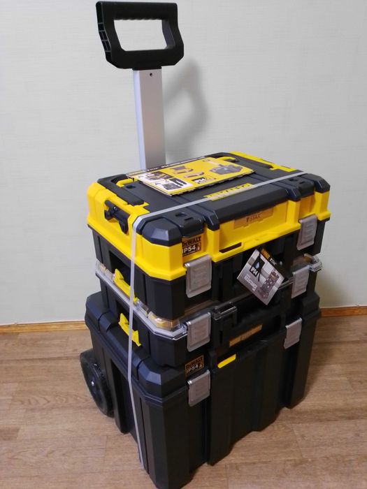 Комплект ящиків DeWALT DWST83411-1