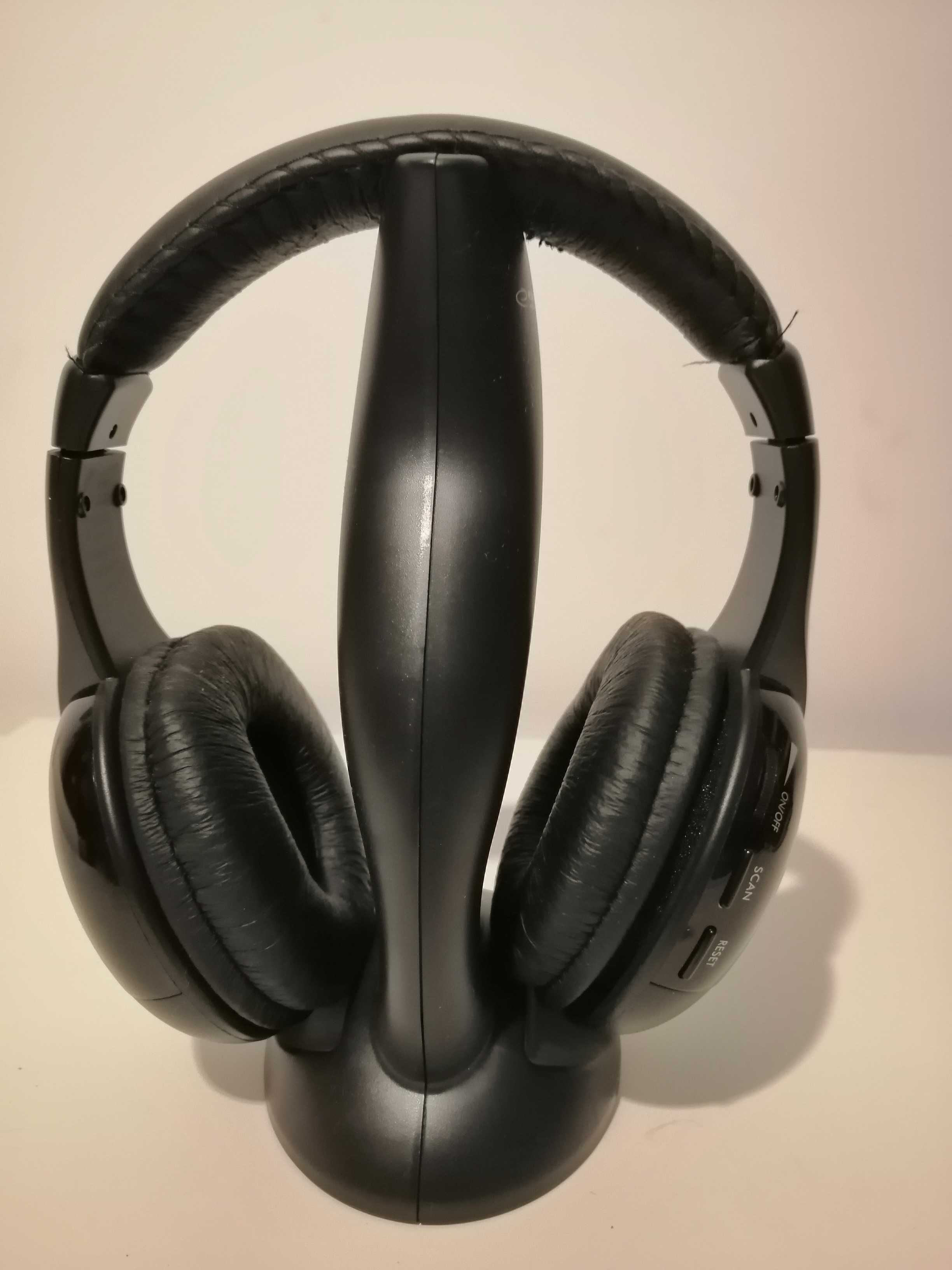 Słuchawki bezprzewodowe ESPERANZA EH133 z radiem