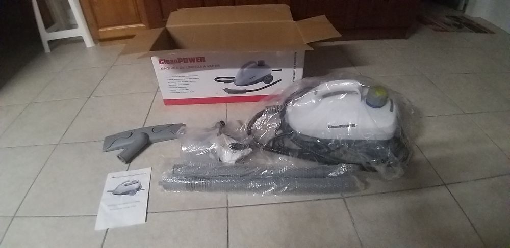 Maquina  de limpeza a vapor
