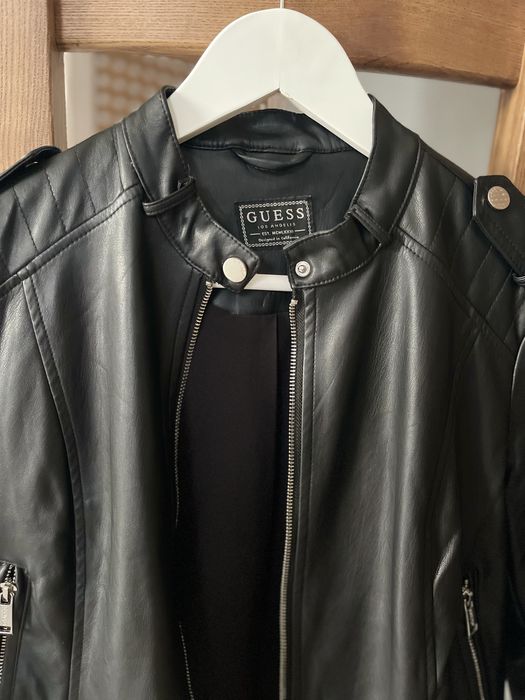 Шкіряна чорна  куртка косуха Guess розмір s