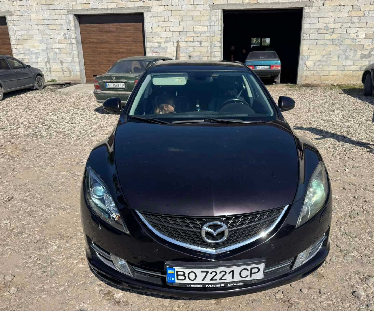 Mazda 6 в чорному кольорі. Хетчбек 2009 рік.