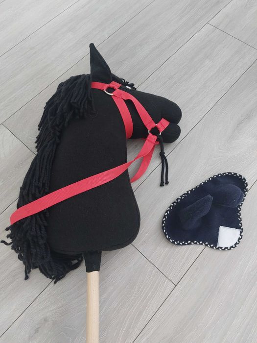 Koń hobby horse konik na kiju kijku czarny kary nauszniki duży