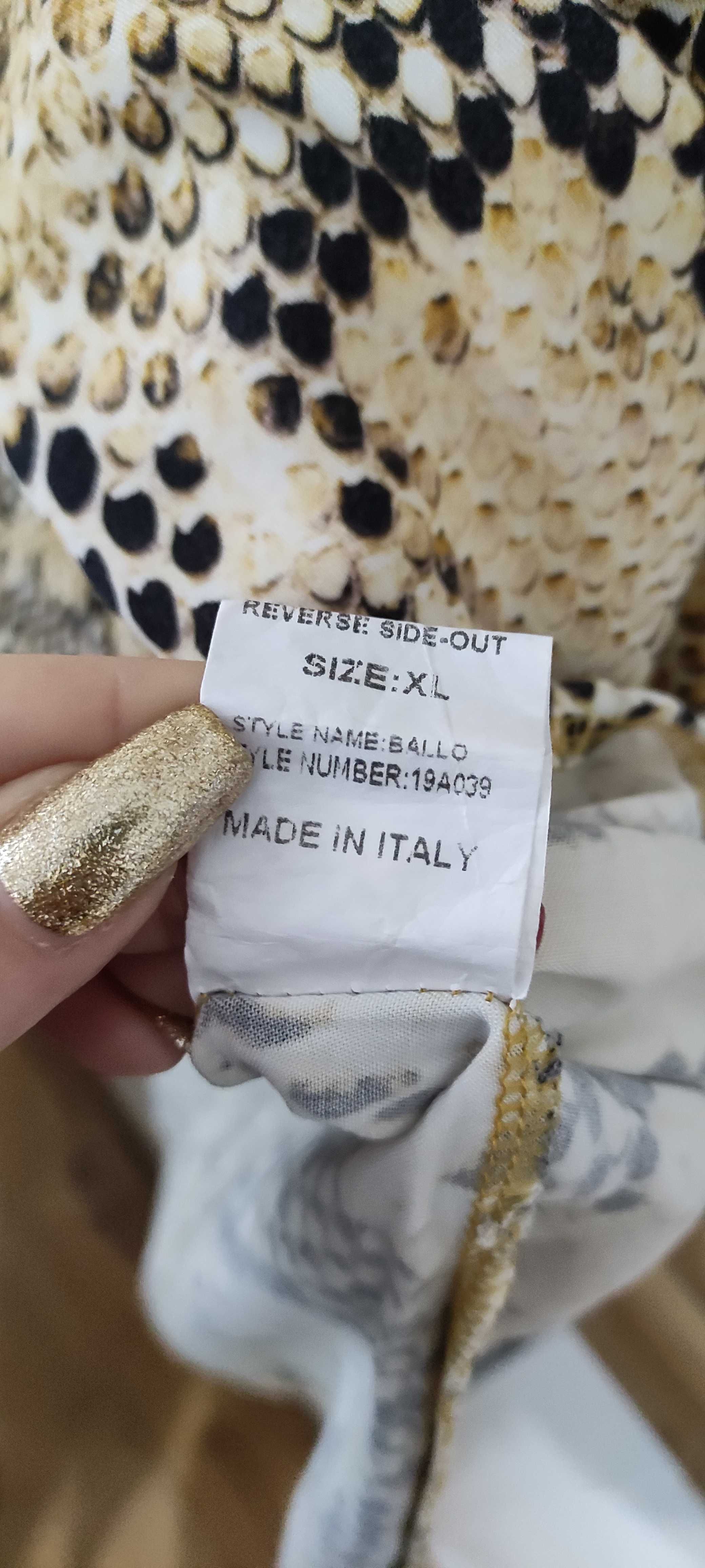 Sukienka wężowa wzór beżowa biała czarna guziczki Włochy premium