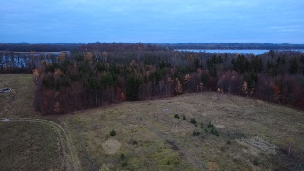 Działka nad jeziorem Wierzchowo