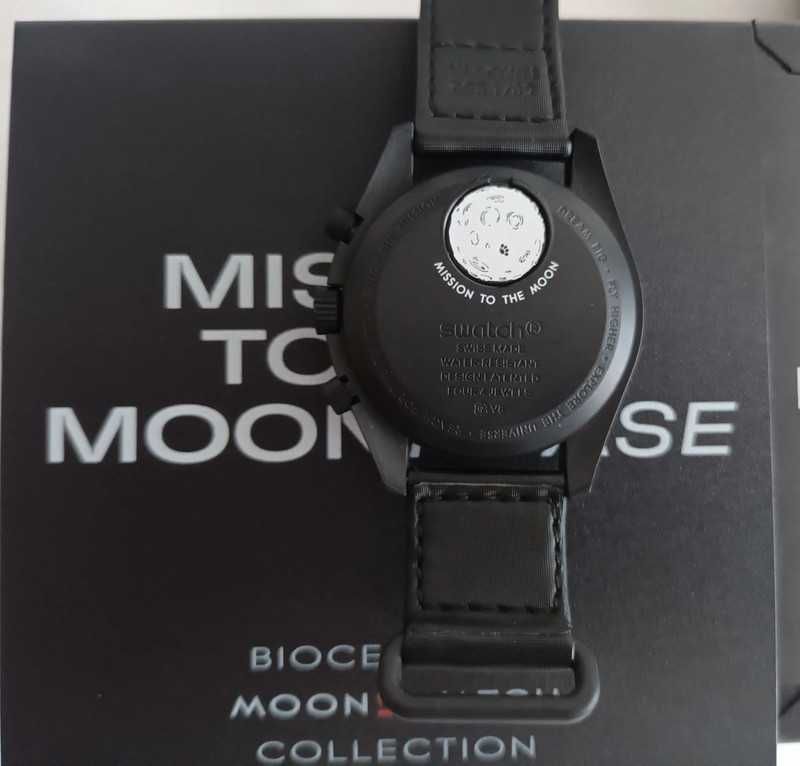 Swatch x Omega Bioceramic Moonswatch Mission To Moonphase Snoopy Black