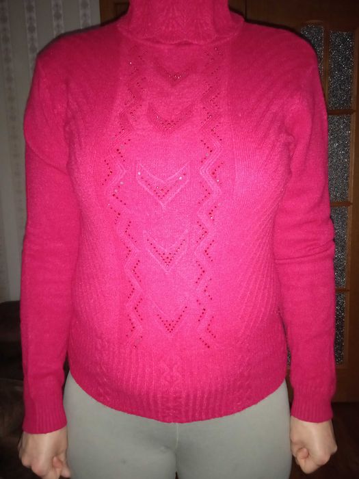 Продам жіночу кофту