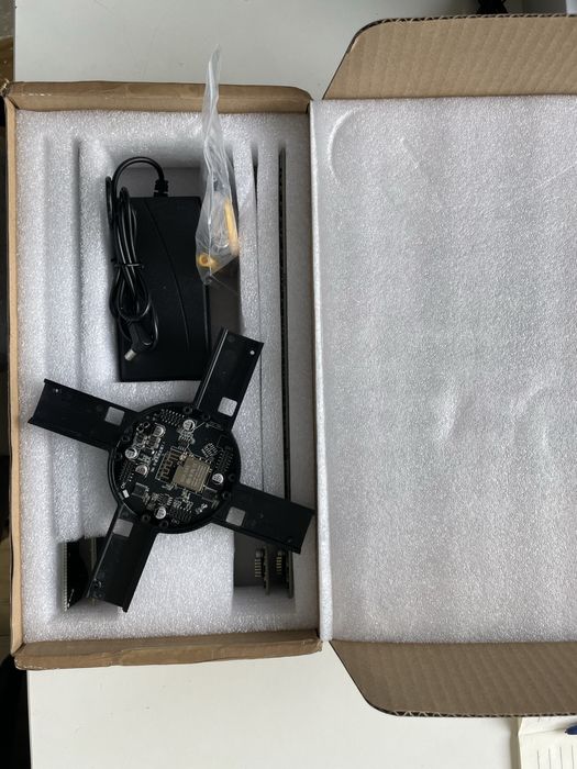 Holograficzny wyświetlacz 3D LED