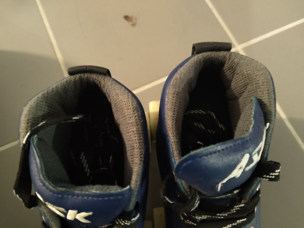 Patins de hóquei como novos