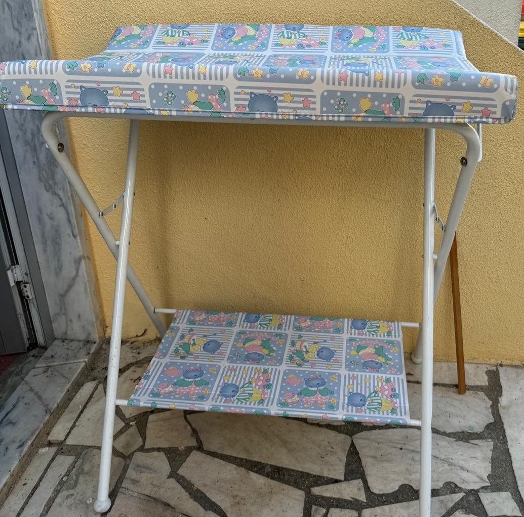 Muda fraldas para bebé/criança.