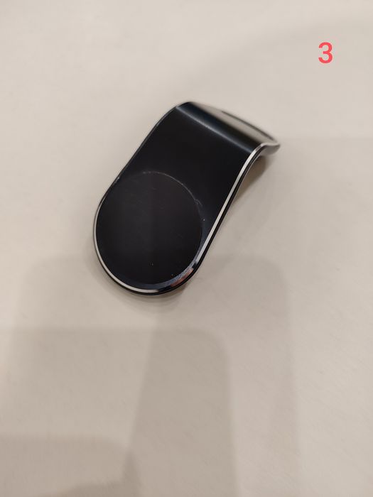 Тримач для телефону в авто