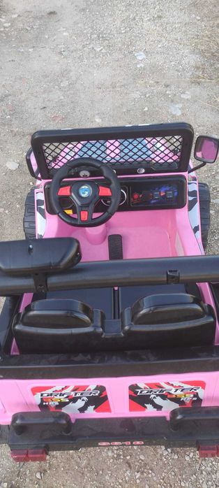 Jipe a bateria com telecomando