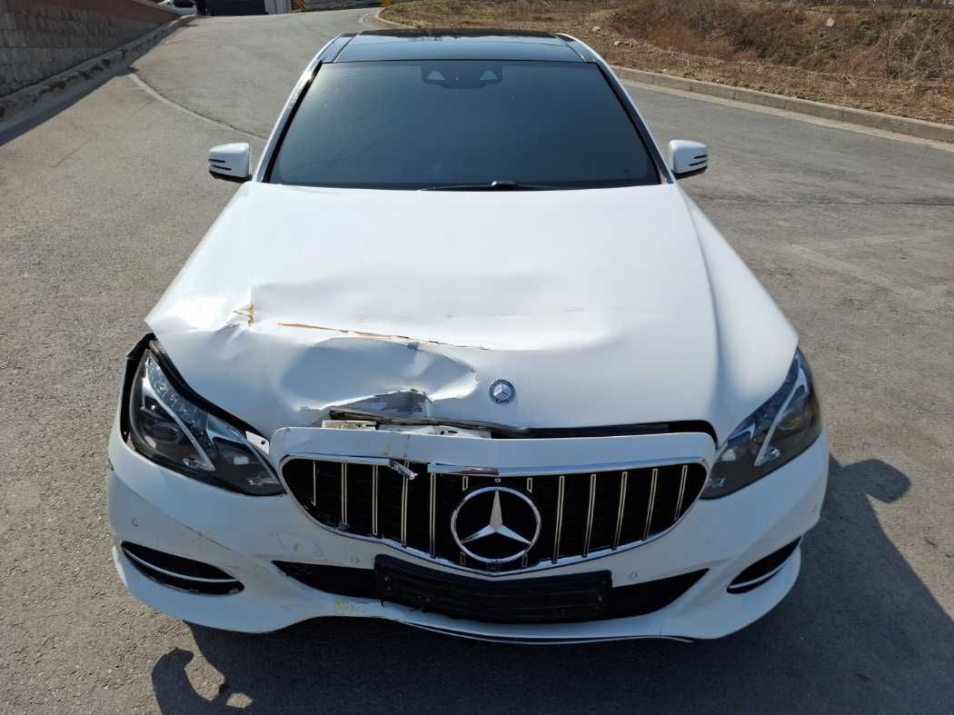 2016 Benz E-Class W212 E250 Bluetec 4MATIC на площадці