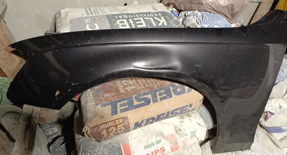 Audi Lewy błotnik a4 b8