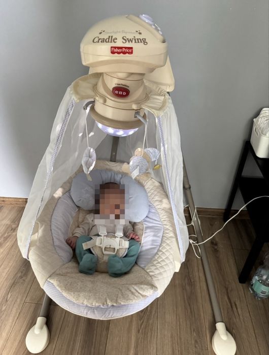 Huśtawka/Bujak z projektorem świetlnym, muzyką i baldachimem