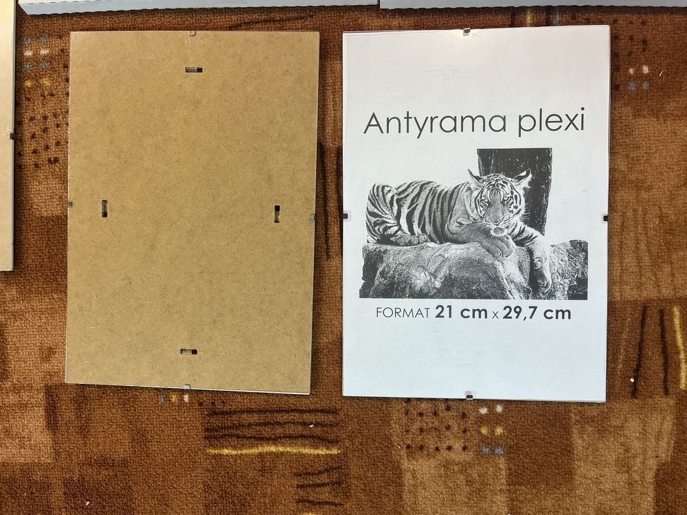 Antyrama plexi  zestaw 5 szt.  A4 i większe