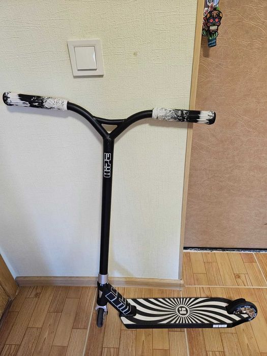 Трюковий самокат Hipe H10 Silver-black