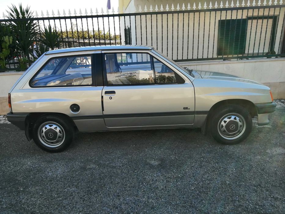 Opel Corsa 1.2 Clássico Certificado 80.000km