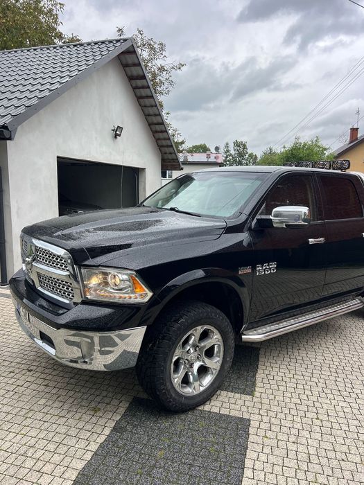 Dodge RAM Dodge Ram 1500 5,7 V8 Laramie z gazem możliwa zamiana na auto miejskie