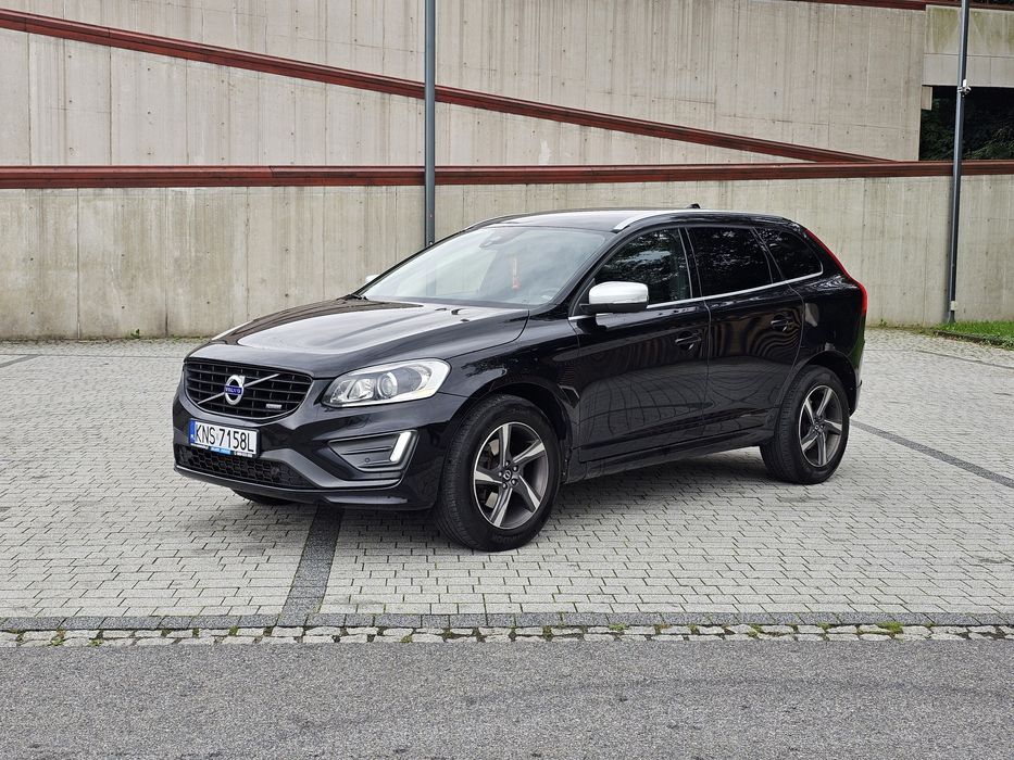 Volvo XC60 R-Design 2.4 D5 215 km 5 cylindrów