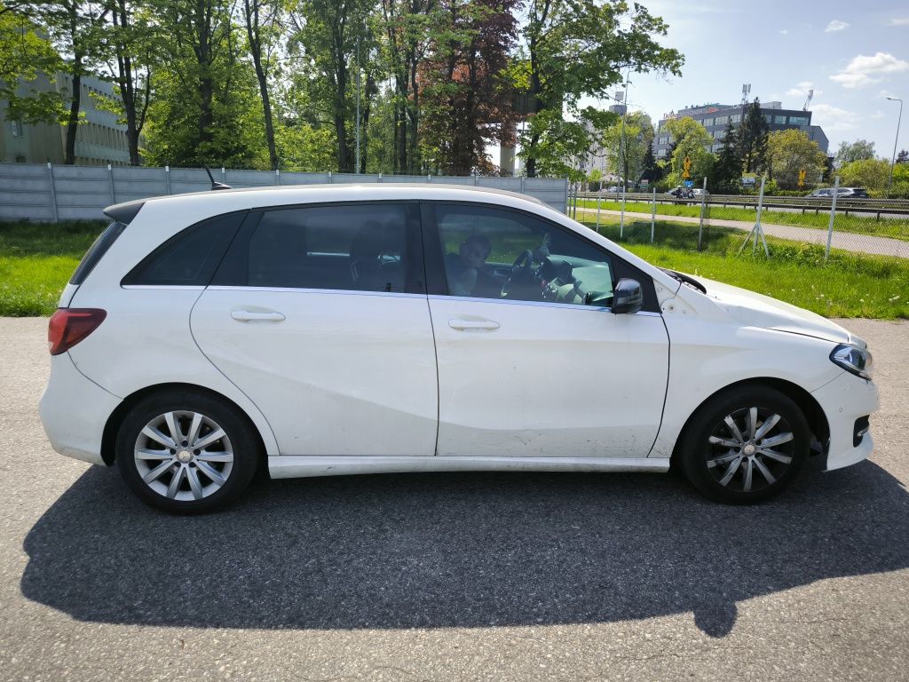 Mercedes B180 klasa Automat doinwestowany W246  1.5 cdi Nowe Wtryski i