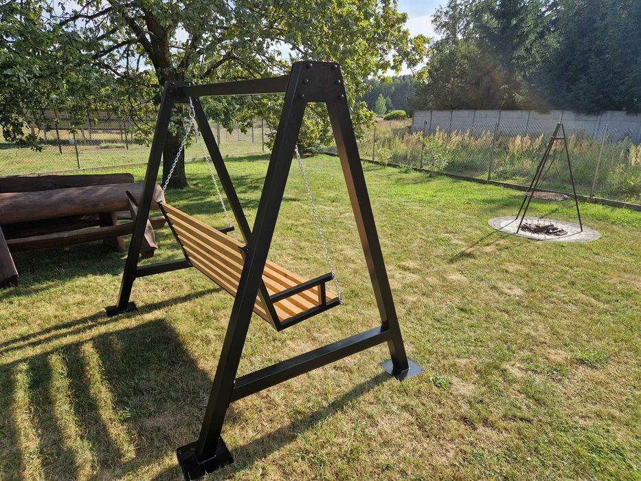 Huśtawka ogrodowa metalowa
